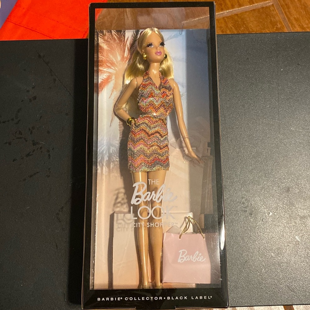 BARBIE LOOK CITY SHOPPER